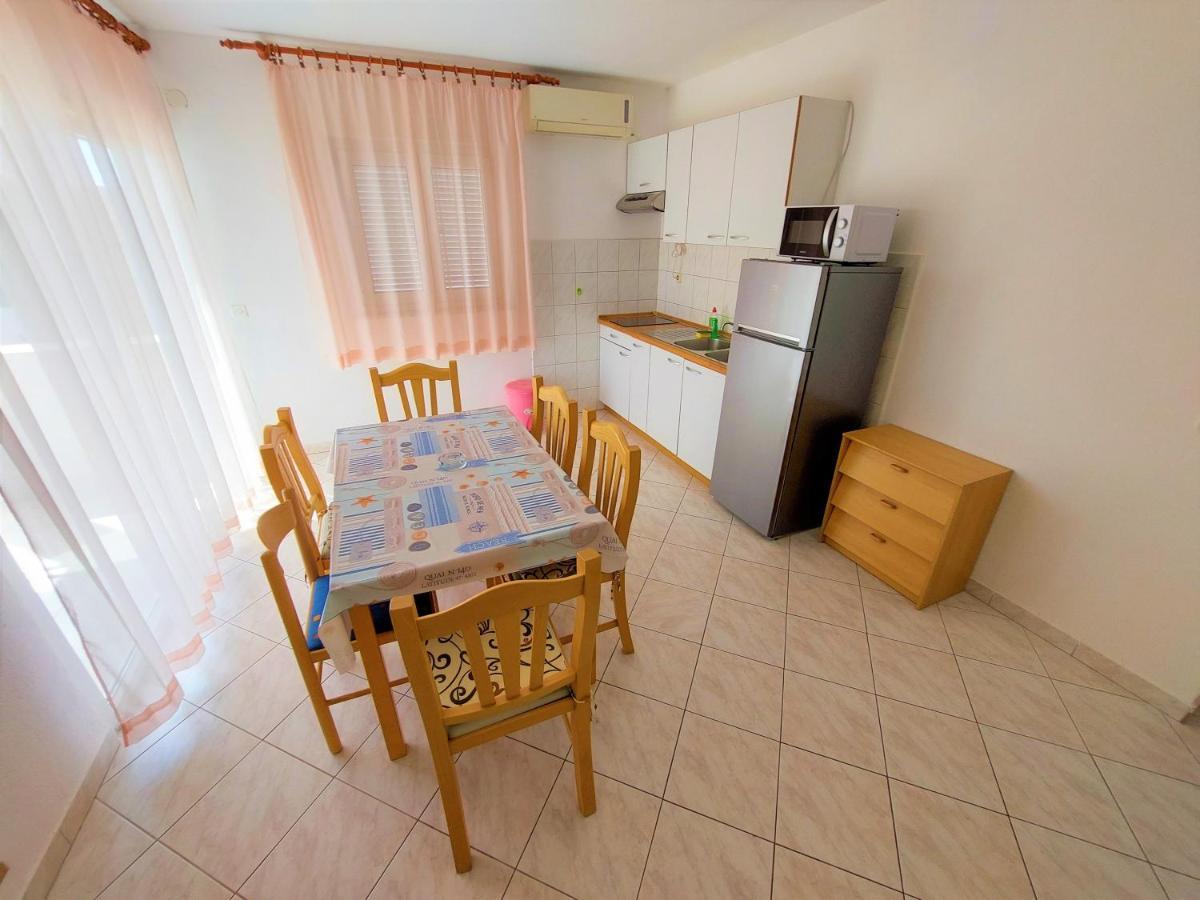 Apartments Neva & Neva Beach House Срима Екстериор снимка