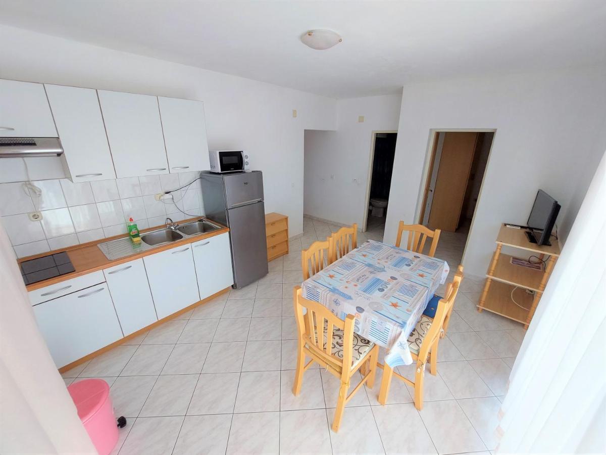 Apartments Neva & Neva Beach House Срима Екстериор снимка