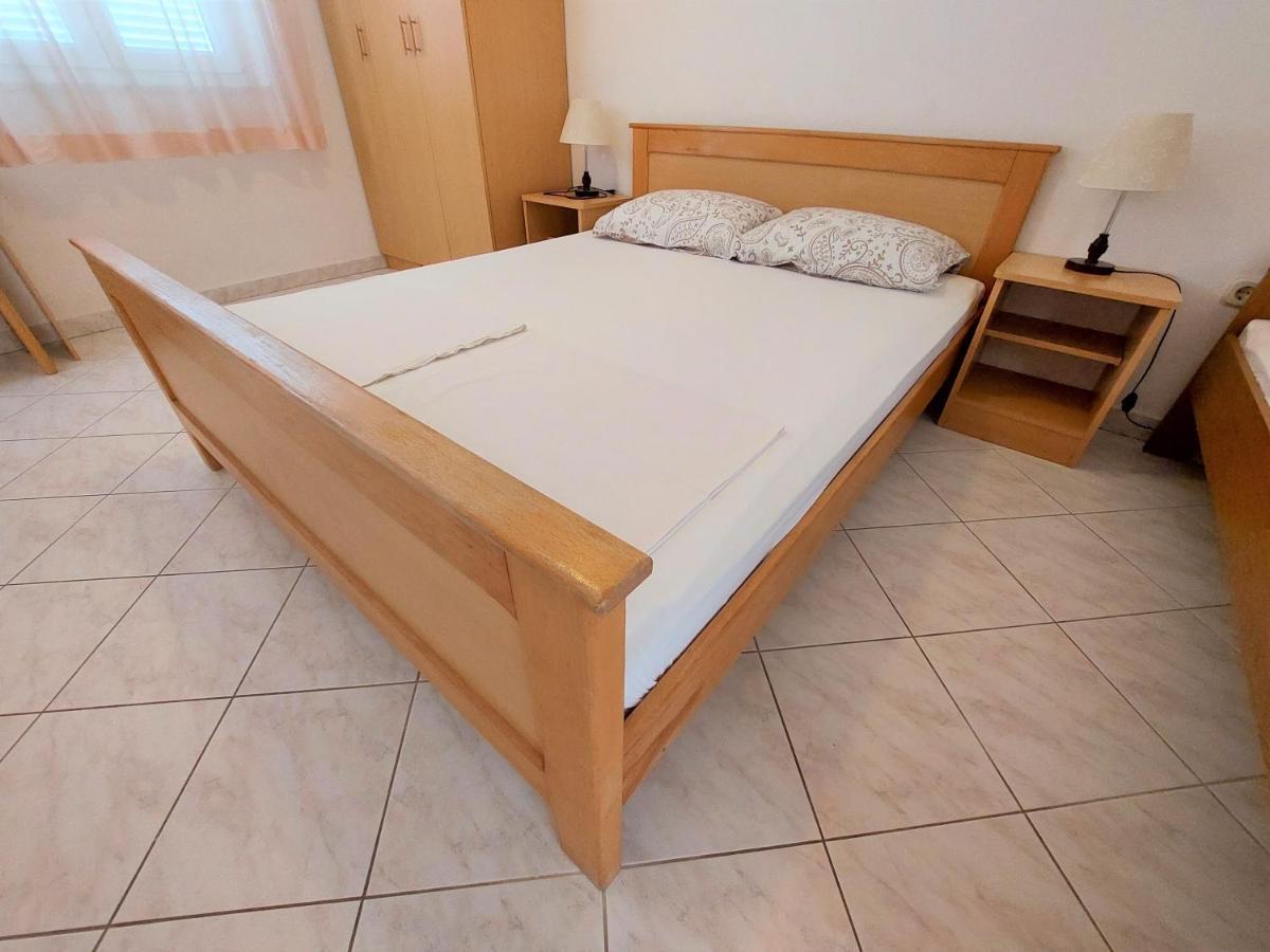 Apartments Neva & Neva Beach House Срима Екстериор снимка