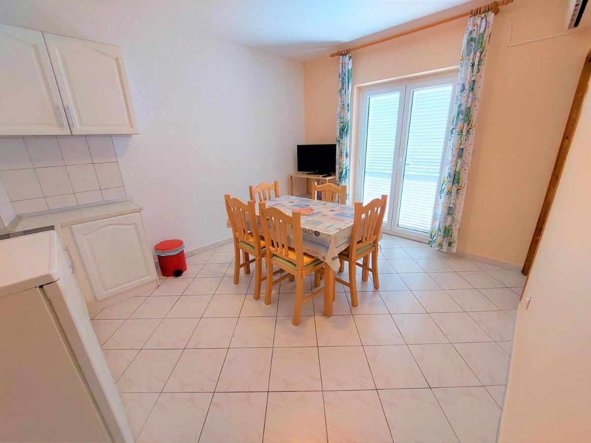 Apartments Neva & Neva Beach House Срима Екстериор снимка