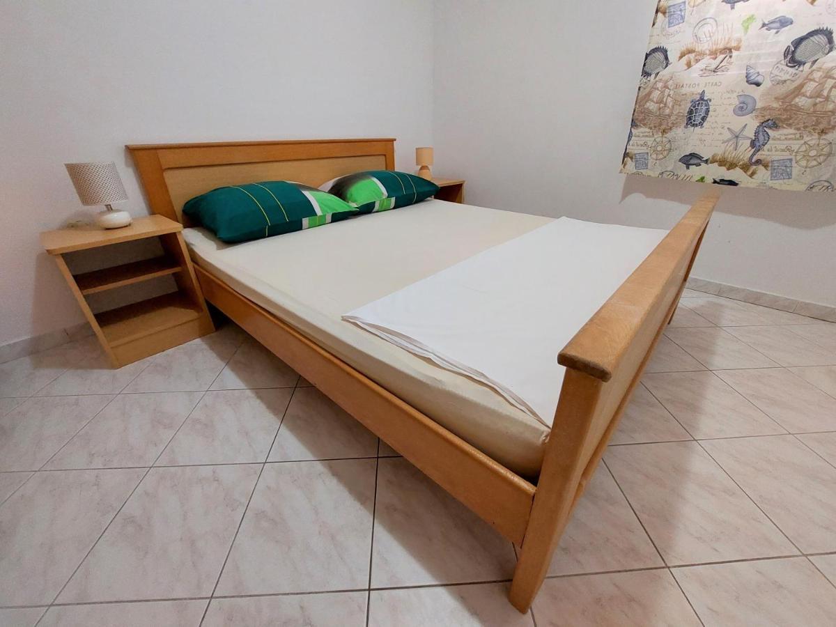 Apartments Neva & Neva Beach House Срима Екстериор снимка