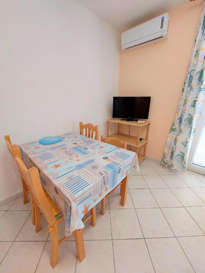 Apartments Neva & Neva Beach House Срима Екстериор снимка