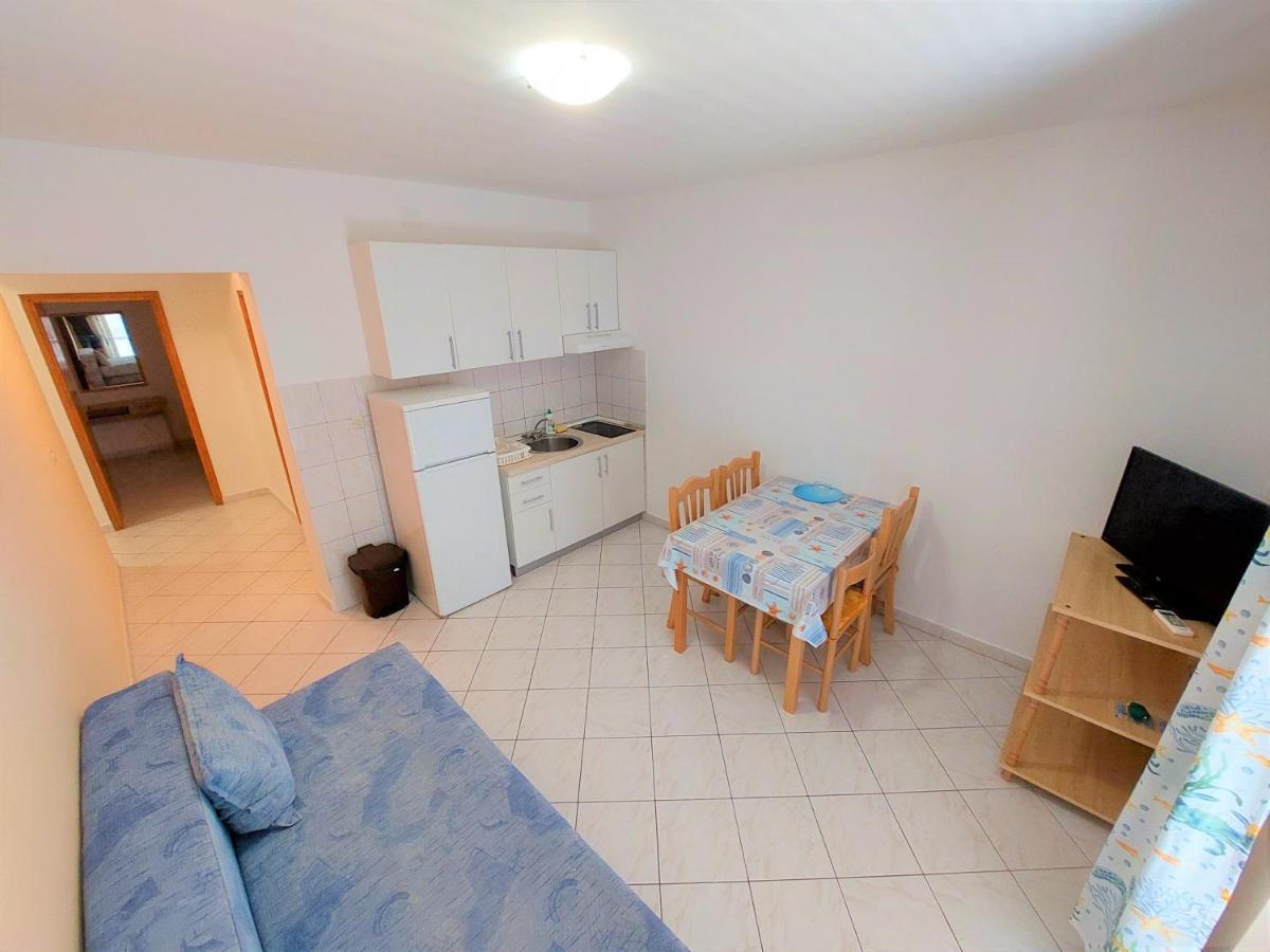 Apartments Neva & Neva Beach House Срима Екстериор снимка