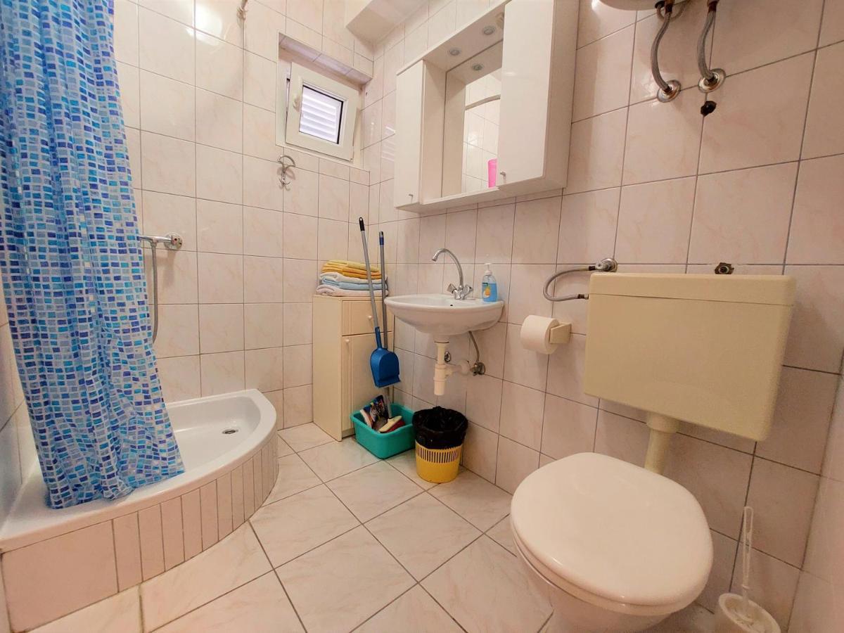 Apartments Neva & Neva Beach House Срима Екстериор снимка