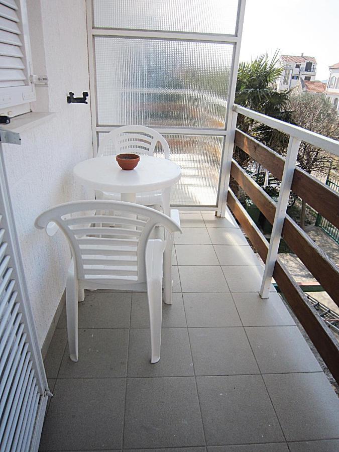 Apartments Neva & Neva Beach House Срима Екстериор снимка